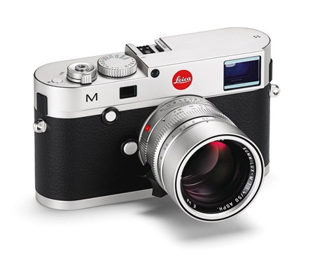 leica-m-silver-3qtr-rgb