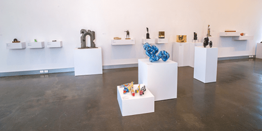 SetWidth530-DeakinUniSmall-Sculpture-Installation-08